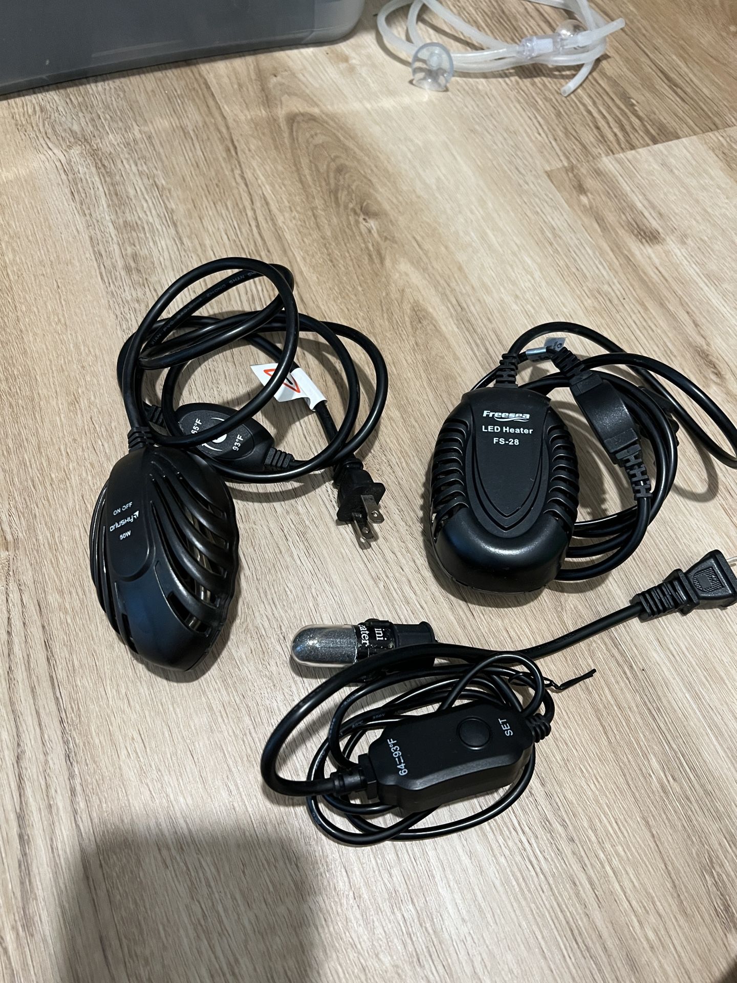 AQUARIUM FISH TANK HEATERS