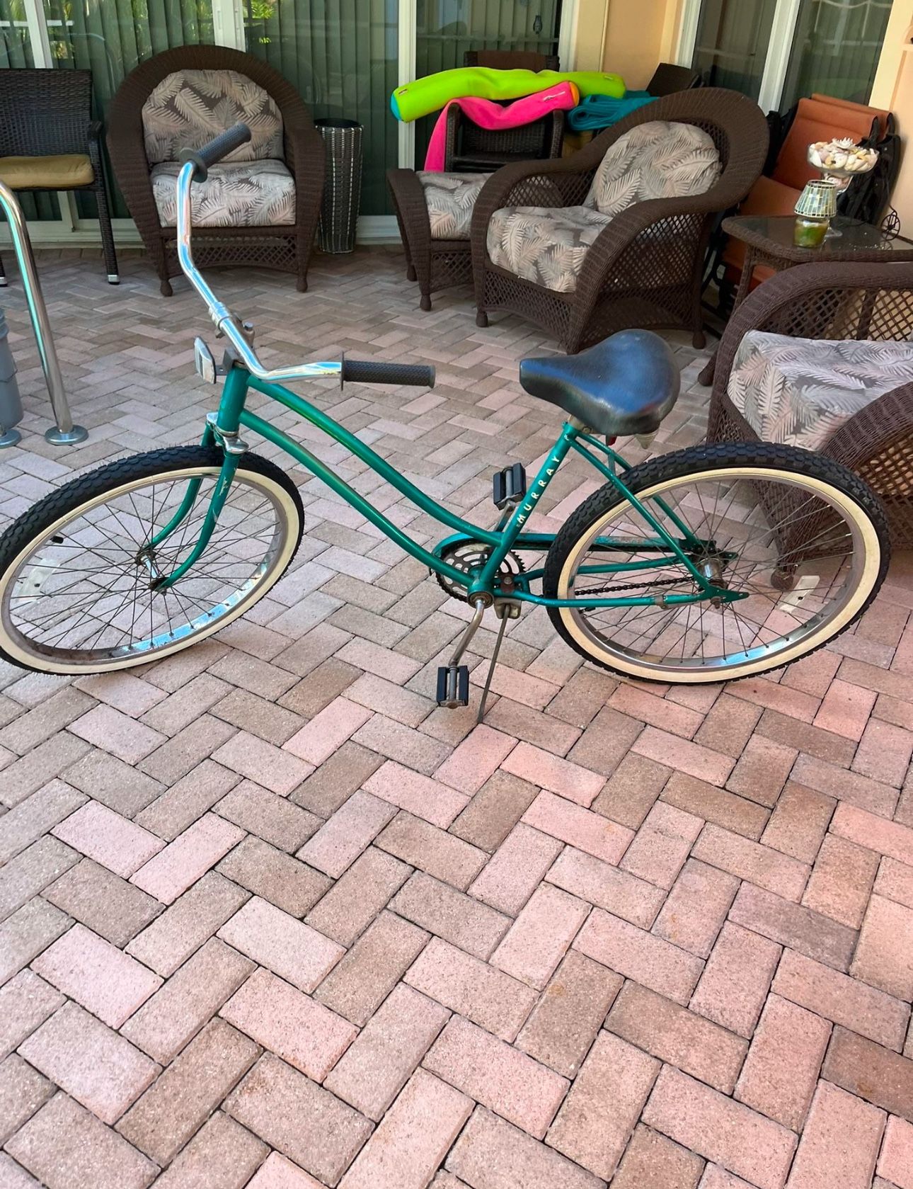 Vintage 24” dark green $50 Murray 24” Women’s Beach Cruiser Zelle only