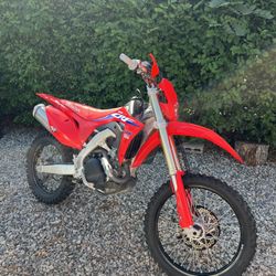 2021 Honda CRF450X Dirt Bike