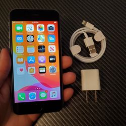 iPhone 6s - UNLOCKED - Like New  