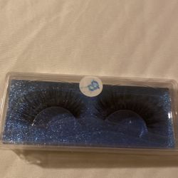 Eyelashes 