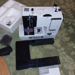 Yunyi 738 Sewing Machine