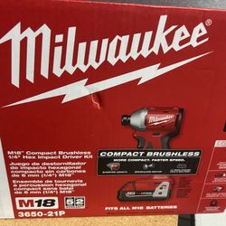 Milwaukee Brushless 1/4” Hex Impact Driver Set