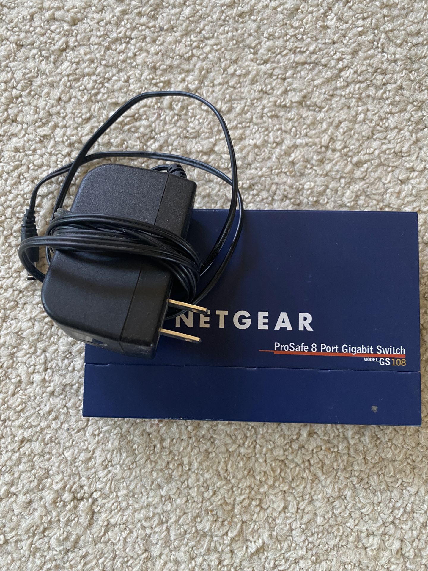 Netgear 8 Port Gigabit Switch (make Offer And Pick Up)