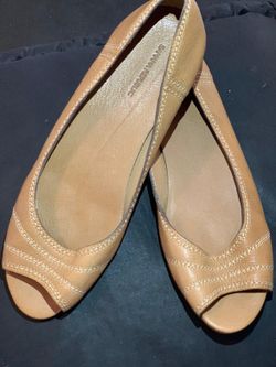 Banana Republic Kaki Open Toe Flats