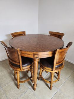 Wood dining table set
