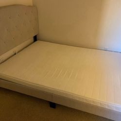 Fully Size Mattress Like New