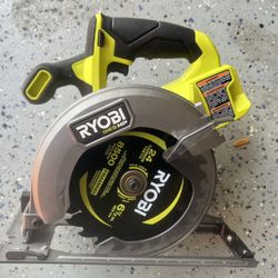 New RYOBI 18V HP Brushless Compact 6-1/2-inch Circular Saw - PSBCS01
