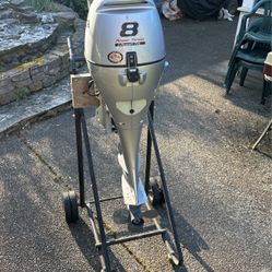 8 hp Honda outboard motor