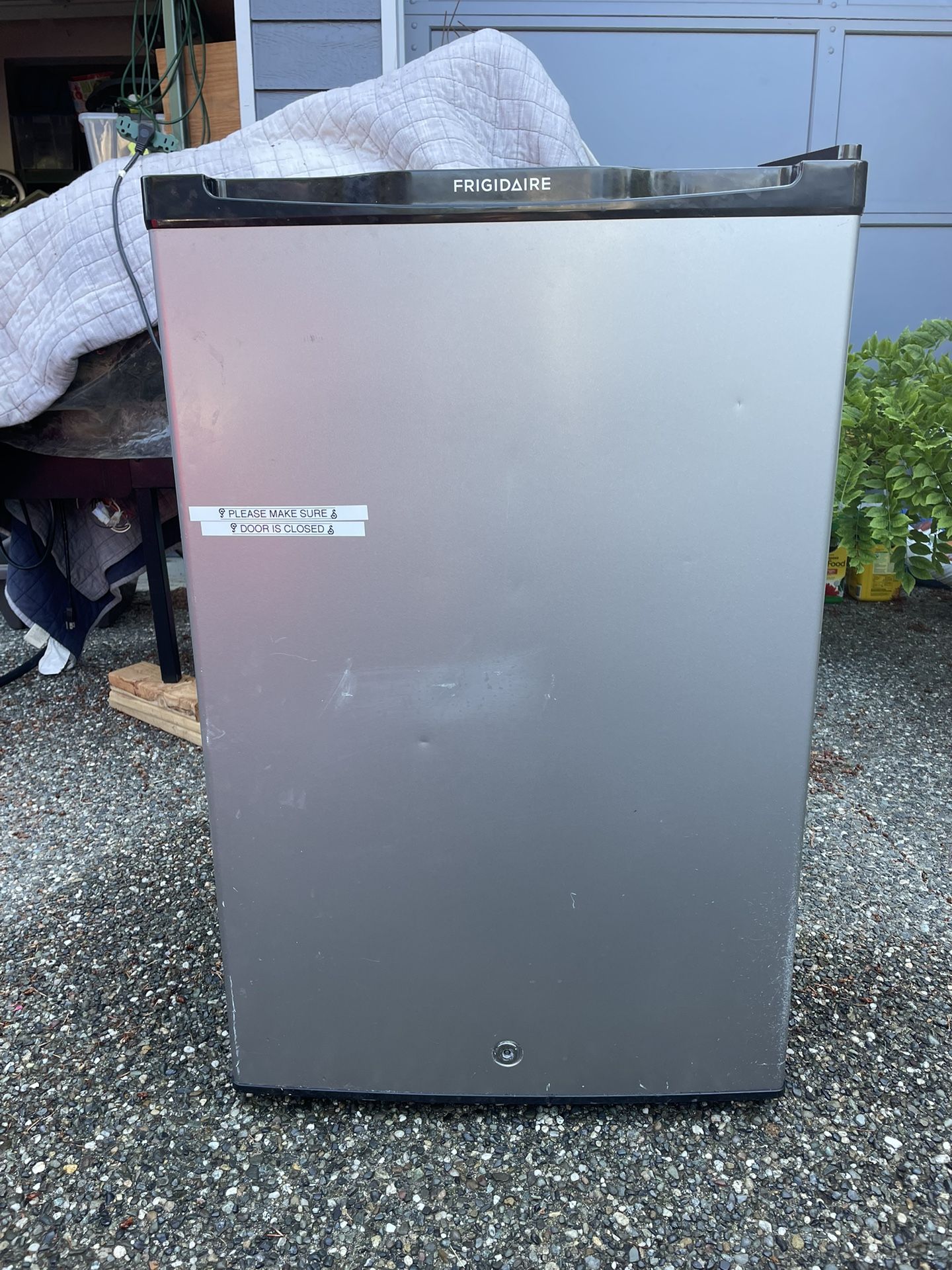 Compact Refrigerator- Dorm