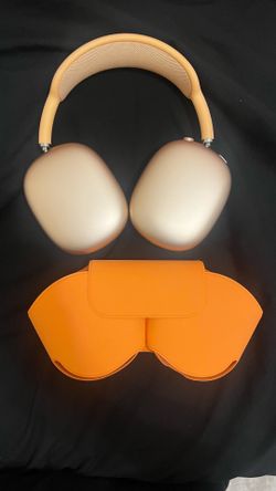 AirPods Max USB-C Orange – Like New, Barely Used