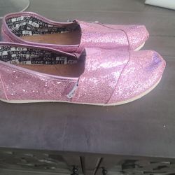NEW GIRLS TOMS SIZE 3 YOUTH LOOK