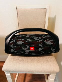JBL Boombox