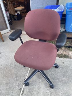 Office chair (Fayettville Ga)