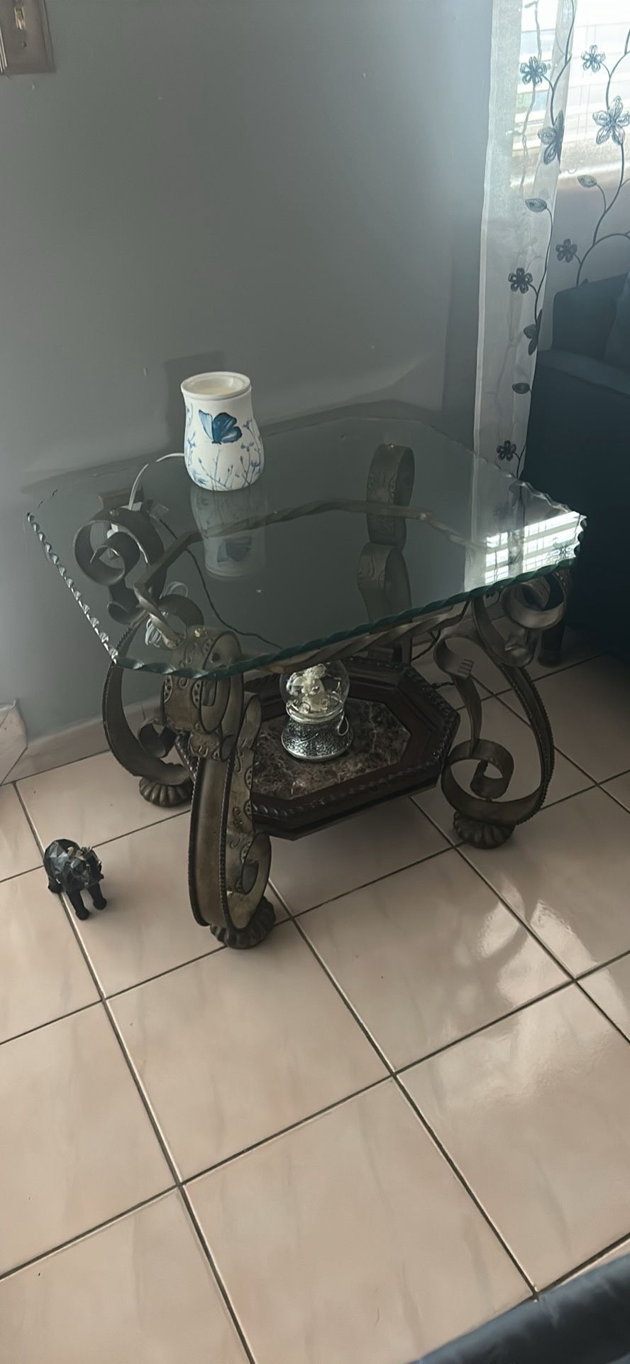 Coffee Table and End Table
