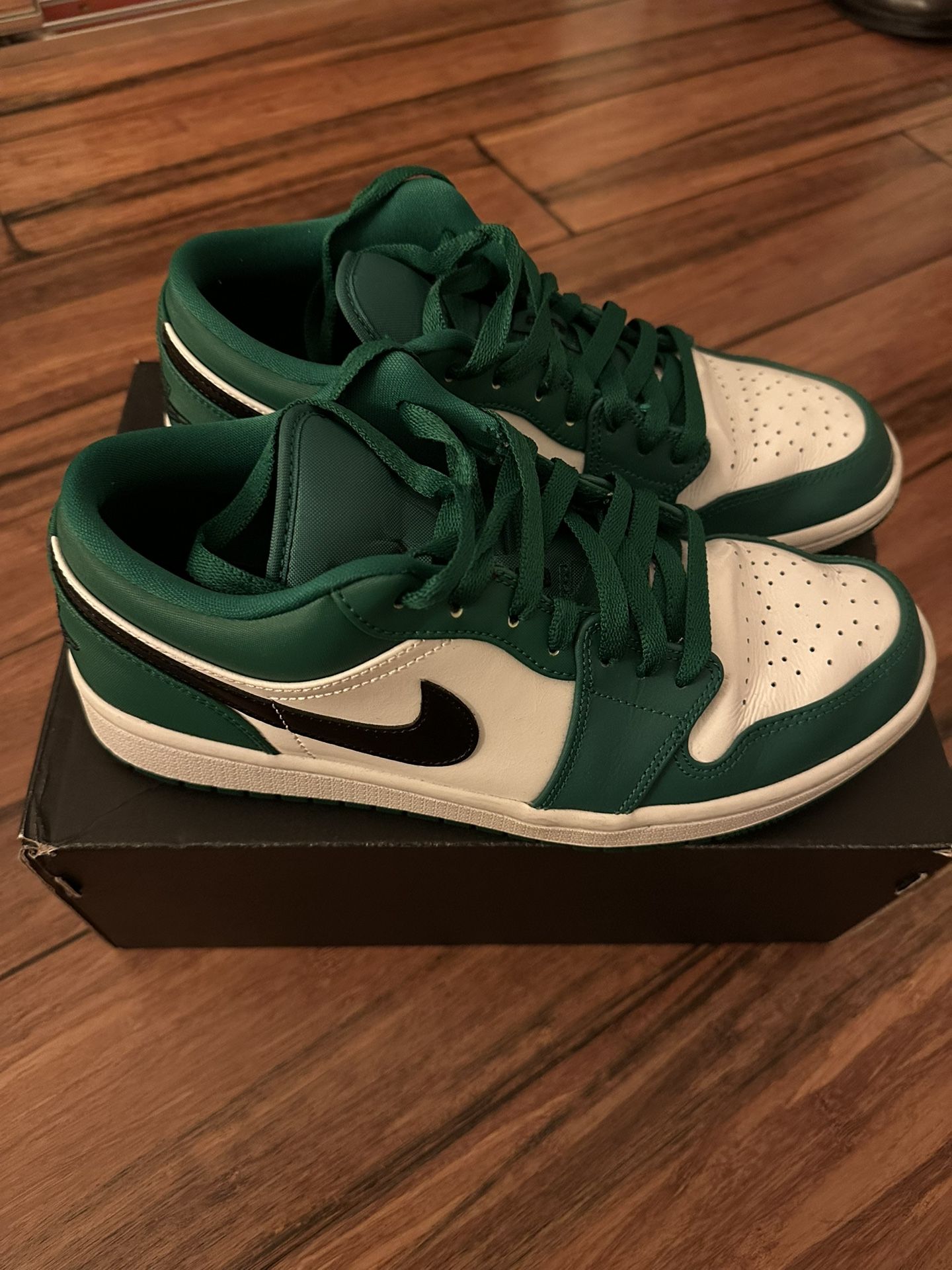 Air Jordan’s 1 Low, Men’s 8