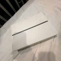 Apple iPad 50$