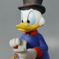 Vtg Schmid Collectible Hand-Painted Disney Uncle Scrooge McDuck Counting Money 5" Figurine Statue