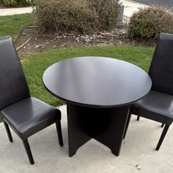 Round Modern Office Table With 2 Chairs 
