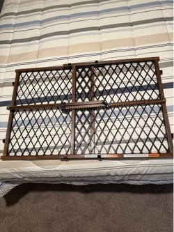 Baby gate