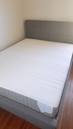 Bed frame+mattress