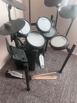 Electronic drums
