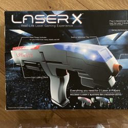 2 Laser Guns With 2 Receiver Vests Game