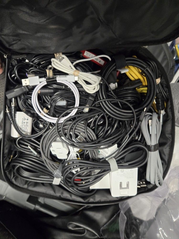 Whole Bunch Of Wires (There Not Free) Make An Offer