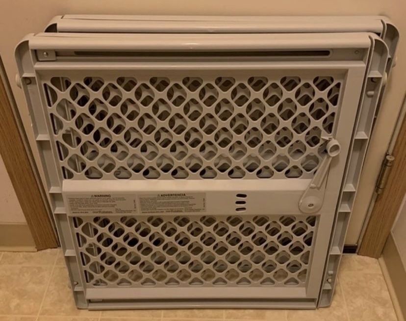 Pet Gates (2)