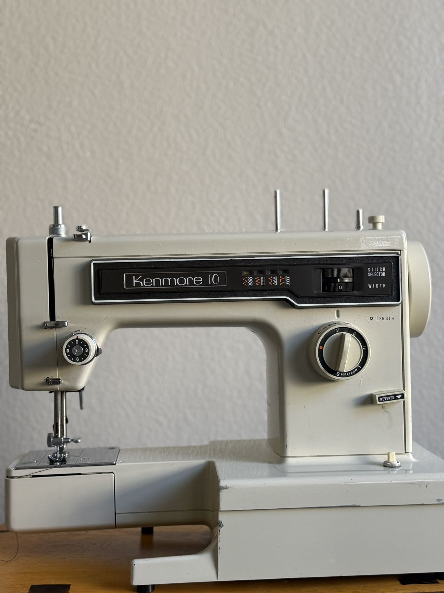 Vintage Kenmore Sewing Machine — Heavy Duty for Sale in Las Vegas, NV ...