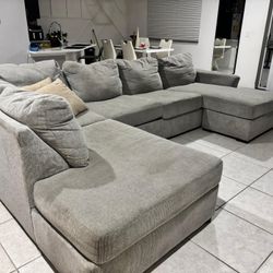 Sectional Couch 