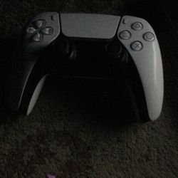 Selling Ps5controller For 40.00 
