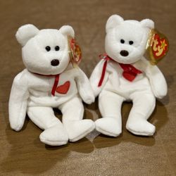 Ty Valentino Beanie Baby Bear w/brown Nose with tag protector. February 14, 1994