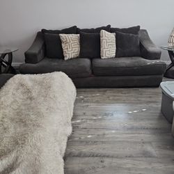 Living Room Set Plus Tables