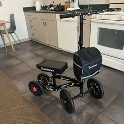 Knee Scooter Excellent Condition