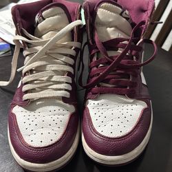 Nike Air Jordan 1 Retro High OG "Bordeaux