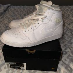 Air Jordan 1 Mid