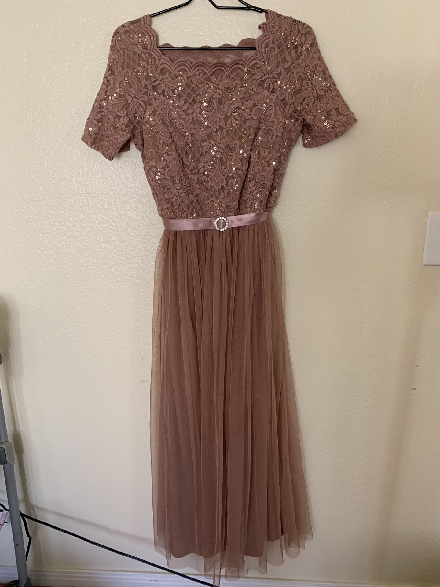 Women’s dress small