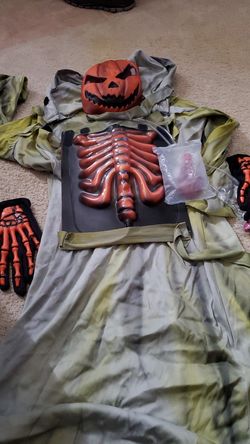 bleeding pumpkin costume