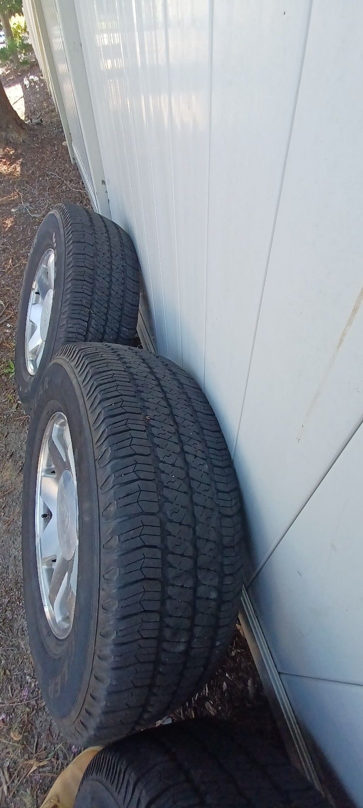 Set Of 4 Tires And Rims 6lug for Sale in Hampton, VA OfferUp