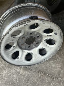 6 Lug Steel Rim 17inch (1)
