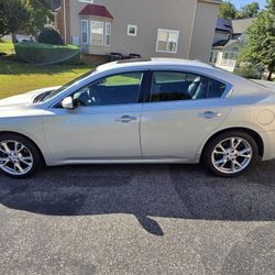 2014 Nissan Maxima