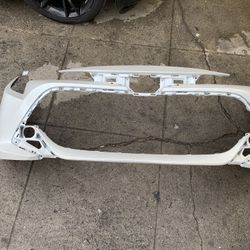 2020-2022 Toyota Corolla SE Front Bumper