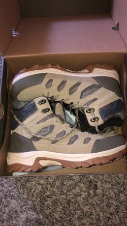 Women hiking boots