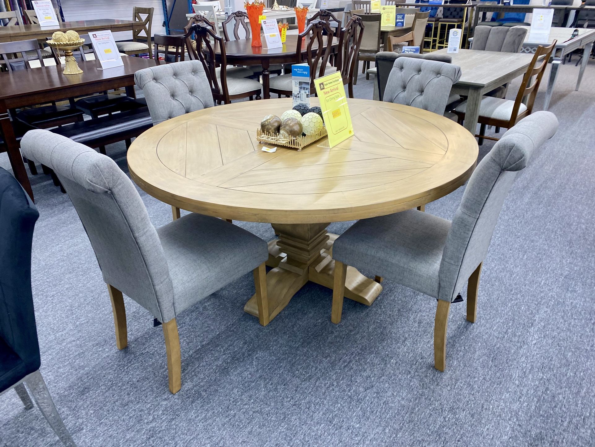 5pc Dinning Table Set  $899