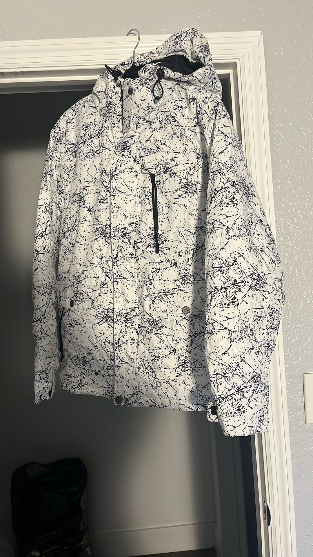 Women’s Snow Jacket Used Once