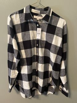 Women’s LOFT Black/white Plaid flannel Size Small **TAGS STILL ON