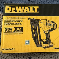 New DEWALT 20V MAX XR 16-Gauge Cordless Angled Finish Nailer Kit W/Battery & Charger