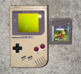 ORIGINAL NINTENDO GAMEBOY HANDHELD CONSOLE WITH VIDEO GAME