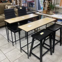 Entry Way Table/Small Space Saving Table